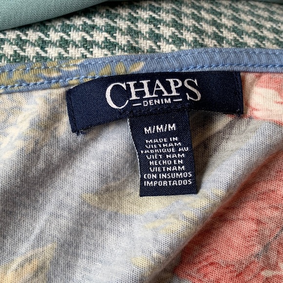 CHAPS Blue Floral Sleeveless Top with Parrot - Picture 4 of 4